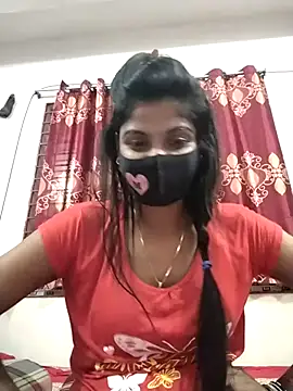 Snapshot of Queen-Any chatting on November 2025 06:18:02 PM Queen-Any online show from November 2025 06:18:02 PM