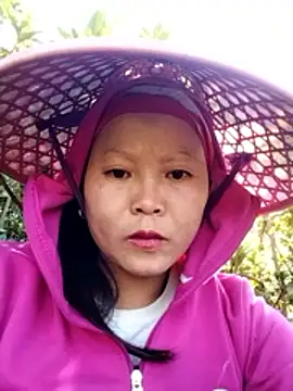 Snapshot of sumaybae chatting on November 2025 09:12:02 AM sumaybae online show from November 2025 09:12:02 AM