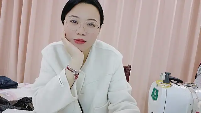 Snapshot of CCOO520 chatting on November 2025 02:05:02 PM CCOO520 online show from November 2025 02:05:02 PM