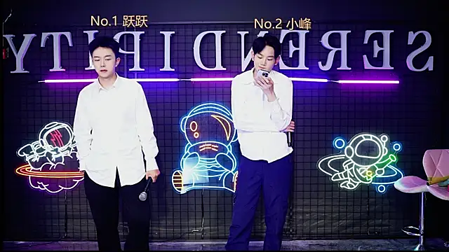 Boygayhouse online show from October 2025 05:15:02 AM