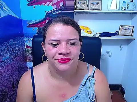 Snapshot of Biigg_xxx chatting on November 2025 09:37:01 PM Biigg xxx online show from November 2025 09:37:01 PM