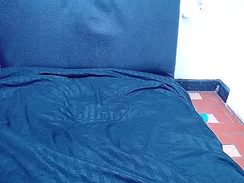 Snapshot of Biigg_xxx chatting on November 2025 04:13:01 AM Biigg xxx online show from November 2025 04:13:01 AM