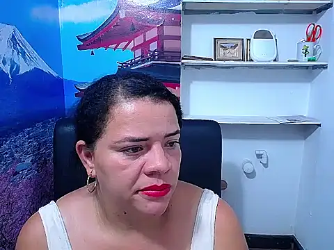 Snapshot of Biigg_xxx chatting on December 2025 08:04:02 PM Biigg xxx online show from December 2025 08:04:02 PM