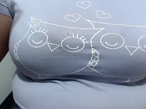 Snapshot of Biigg_xxx chatting on April 2026 01:16:01 PM Biigg xxx online show from April 2026 01:16:01 PM