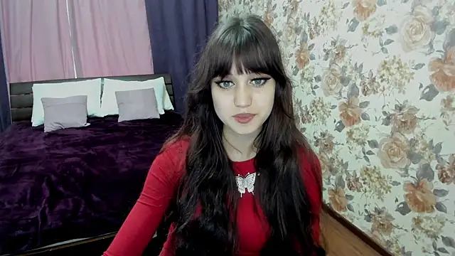 TiffanyYounge online show from October 2025 10:49:01 AM