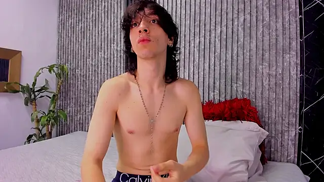 Snapshot of Max__hill chatting on October 2025 11:20:02 AM Max hill online show from October 2025 11:20:02 AM