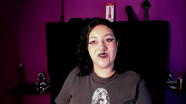 Snapshot of SabbathSinclair chatting on November 2025 11:40:02 AM SabbathSinclair online show from November 2025 11:40:02 AM