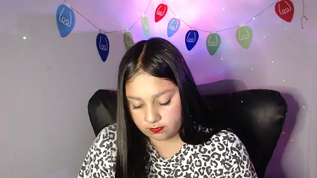 Snapshot of KOREN_JALAA chatting on December 2024 01:04:02 AM KOREN JALAA online show from December 2024 01:04:02 AM