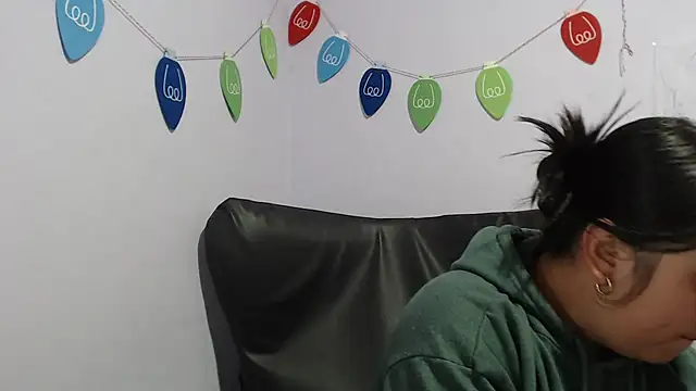 Snapshot of KOREN_JALAA chatting on January 2025 12:34:02 AM KOREN JALAA online show from January 2025 12:34:02 AM