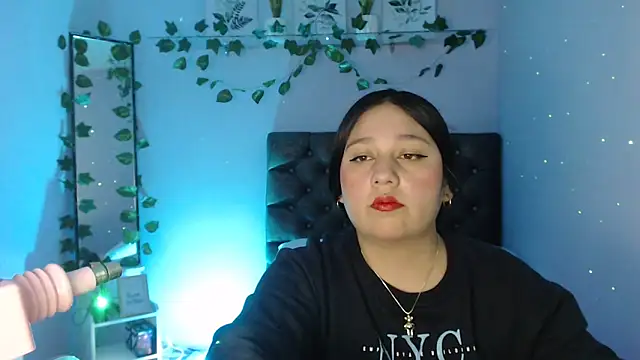 Snapshot of KOREN_JALAA chatting on February 2025 05:01:02 PM KOREN JALAA online show from February 2025 05:01:02 PM