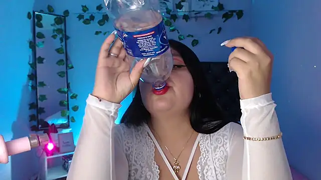 Snapshot of KOREN_JALAA chatting on February 2025 11:02:01 PM KOREN JALAA online show from February 2025 11:02:01 PM