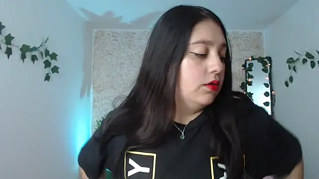 Snapshot of KOREN_JALAA chatting on February 2025 09:33:02 PM KOREN JALAA online show from February 2025 09:33:02 PM