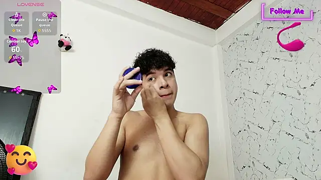 Snapshot of Dominic_king7 chatting on November 2025 10:40:01 PM Dominic king7 online show from November 2025 10:40:01 PM