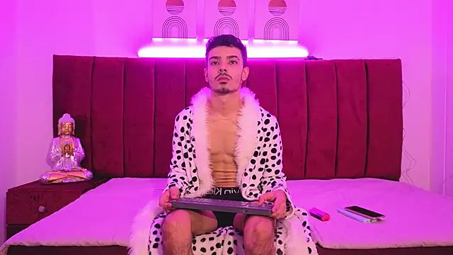 Timothe Evans online show from October 2025 09:59:02 PM