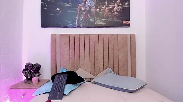 Timothe Evans online show from December 2025 03:58:02 AM