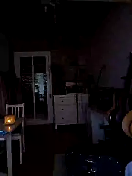 Snapshot of MissHazelnut chatting on October 2025 03:00:02 PM MissHazelnut online show from October 2025 03:00:02 PM