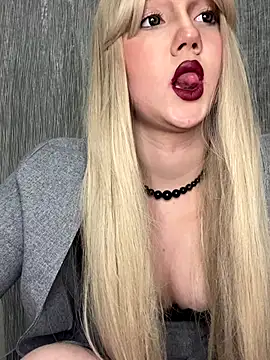 Darling Bri  online show from November 2025 04:16:01 PM