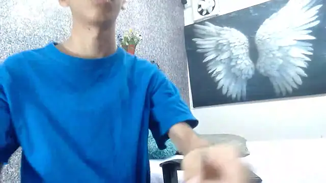 Snapshot of sexyboys_cutex18 chatting on November 2025 08:25:02 PM sexyboys cutex18 online show from November 2025 08:25:02 PM