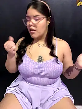 Snapshot of GabrielleMarsh1 chatting on October 2025 12:32:01 AM GabrielleMarsh1 online show from October 2025 12:32:01 AM