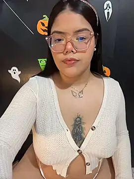 Snapshot of GabrielleMarsh1 chatting on November 2025 03:09:01 AM GabrielleMarsh1 online show from November 2025 03:09:01 AM