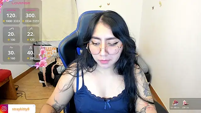 LoveLyy- online show from December 2025 10:37:02 PM