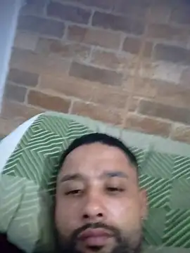 Snapshot of wellpauduro1994 chatting on November 2025 01:49:01 AM wellpauduro1994 online show from November 2025 01:49:01 AM