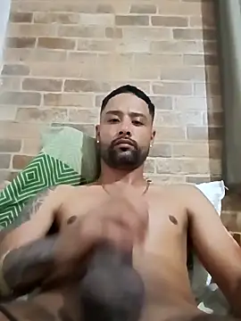 Snapshot of wellpauduro1994 chatting on December 2025 03:01:02 AM wellpauduro1994 online show from December 2025 03:01:02 AM