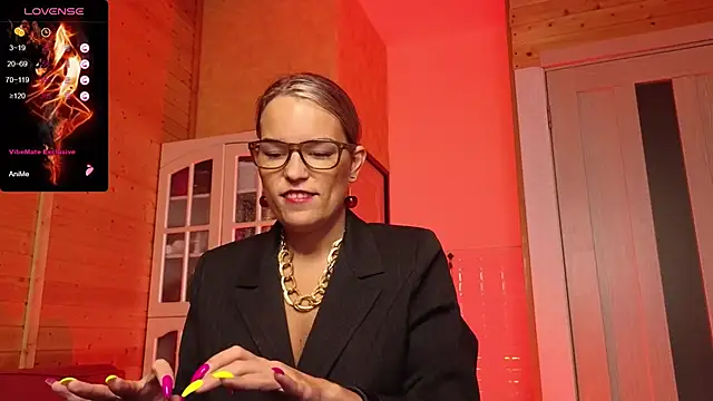 Snapshot of Lady_Shine chatting on November 2025 10:37:01 AM Lady Shine online show from November 2025 10:37:01 AM