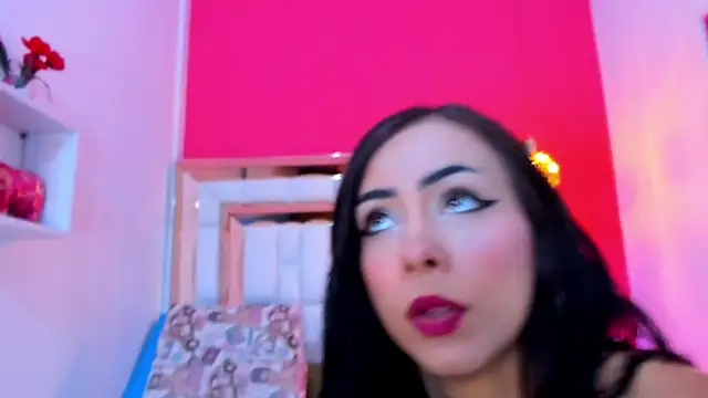 Snapshot of Cameron_naughty chatting on October 2025 11:27:01 AM Cameron naughty online show from October 2025 11:27:01 AM