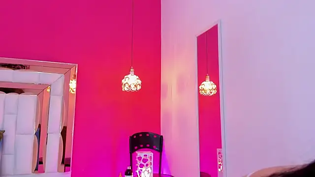 Snapshot of Cameron_naughty chatting on November 2025 11:22:02 AM Cameron naughty online show from November 2025 11:22:02 AM