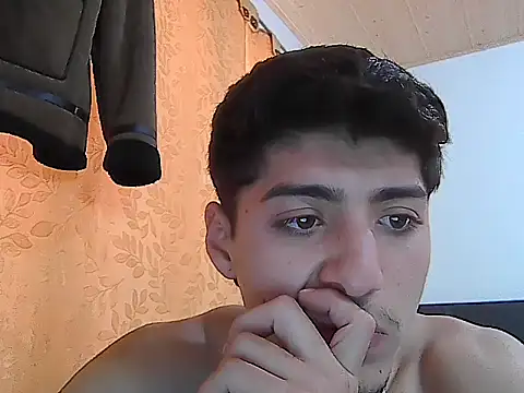 Snapshot of JULIANGREY chatting on October 2025 08:29:02 PM JULIANGREY online show from October 2025 08:29:02 PM