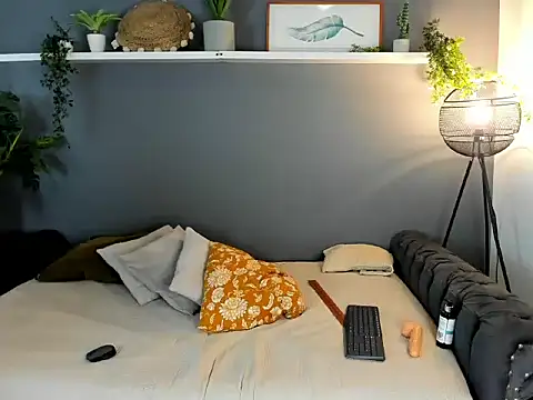 Snapshot of frodita_dream chatting on December 2025 08:04:01 PM frodita dream online show from December 2025 08:04:01 PM