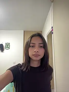 lena martinn online show from May 2026 11:10:02 PM