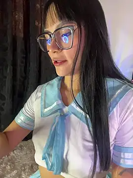 Snapshot of AlannaDollx chatting on November 2025 01:34:02 PM AlannaDollx online show from November 2025 01:34:02 PM