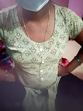 Snapshot of Eswar77 chatting on November 2025 04:51:02 PM Eswar77 online show from November 2025 04:51:02 PM