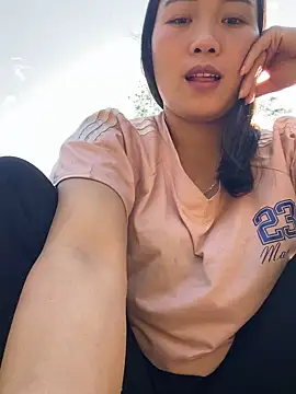 Snapshot of Pii_x chatting on November 2025 01:48:02 AM Pii x online show from November 2025 01:48:02 AM