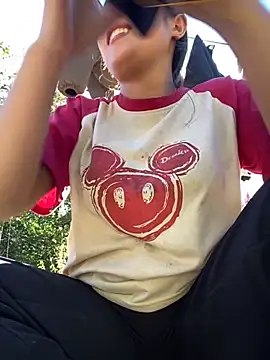 Snapshot of Pii_x chatting on November 2025 02:15:02 AM Pii x online show from November 2025 02:15:02 AM