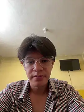 Snapshot of diegoogor chatting on October 2025 04:51:01 PM diegoogor online show from October 2025 04:51:01 PM