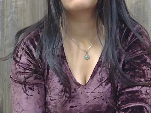 Hot Meadow online show from December 2025 06:33:02 AM