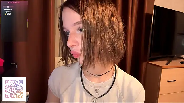 Snapshot of TerrellSroufe chatting on October 2025 07:25:01 PM TerrellSroufe online show from October 2025 07:25:01 PM