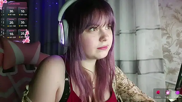 Snapshot of KristiBloom chatting on March 2026 08:44:01 PM KristiBloom online show from March 2026 08:44:01 PM