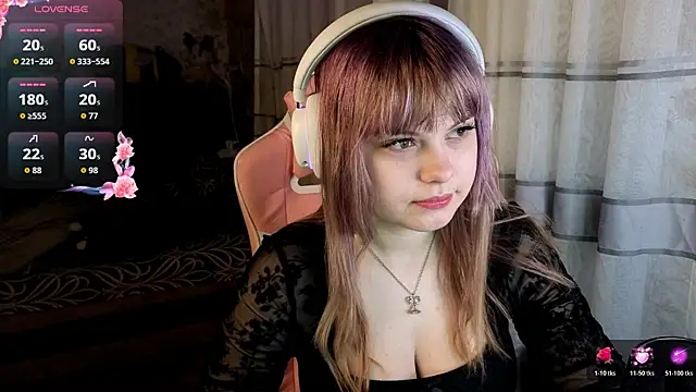 Snapshot of KristiBloom chatting on March 2026 10:59:01 PM KristiBloom online show from March 2026 10:59:01 PM