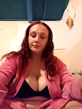 Snapshot of CountryGirl6 chatting on October 2025 06:05:02 PM CountryGirl6 online show from October 2025 06:05:02 PM