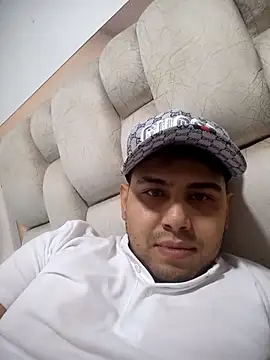 Martinandres777 online show from October 2025 02:28:01 AM