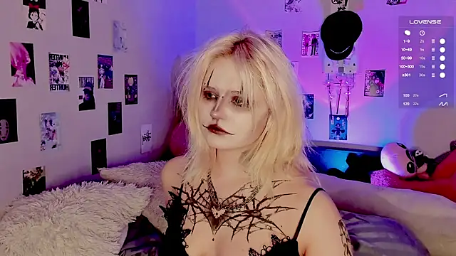 Snapshot of bixxxiz chatting on October 2025 02:13:02 PM bixxxiz online show from October 2025 02:13:02 PM