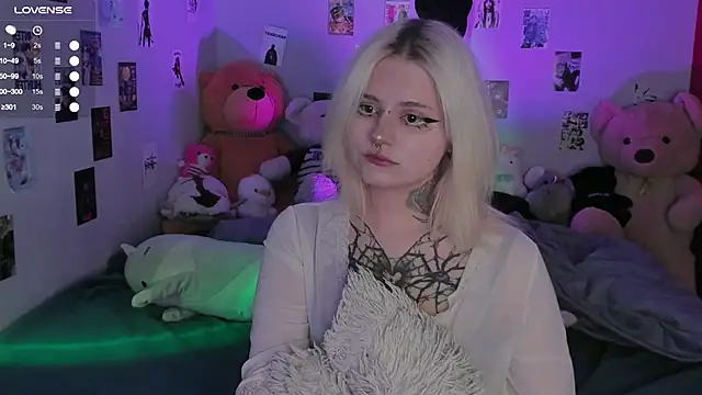 Snapshot of bixxxiz chatting on November 2025 11:10:02 AM bixxxiz online show from November 2025 11:10:02 AM