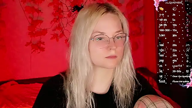 HoneyDazzle online show from November 2025 10:30:02 PM