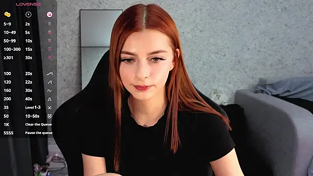 Snapshot of kitti_sweett chatting on November 2025 02:41:01 PM kitti sweett online show from November 2025 02:41:01 PM