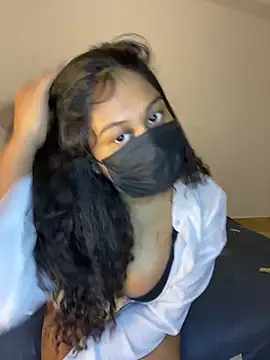 Snapshot of Monica__Bellucci__ chatting on December 2025 02:46:02 PM Monica Bellucci online show from December 2025 02:46:02 PM