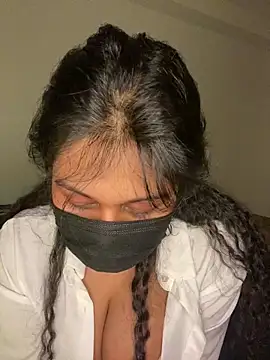 Snapshot of Monica__Bellucci__ chatting on January 2026 06:01:01 PM Monica Bellucci online show from January 2026 06:01:01 PM